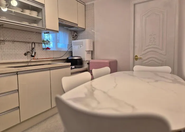 룰루스테이 홍제 Appartement Séoul